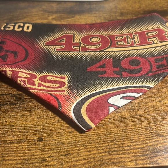 49ers Print Handcrafted Dog Bib - Picture 2 of 3